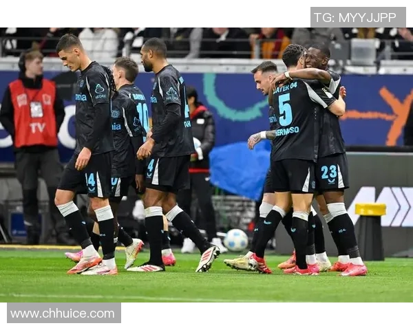 德甲激战美因茨主场迎战强敌勒沃库森争夺宝贵积分 德甲激战美因茨主场迎战强敌勒沃库森争夺宝贵积分